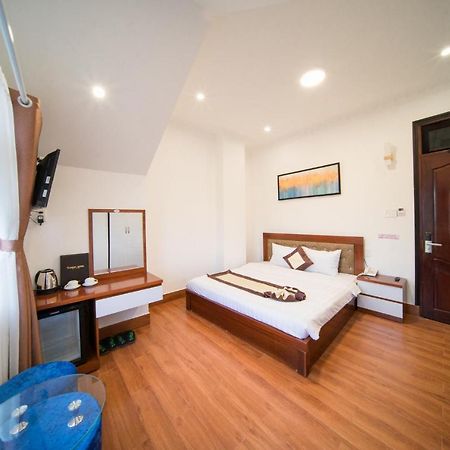 Khach San Tommy Hotel Da Lat Exterior photo