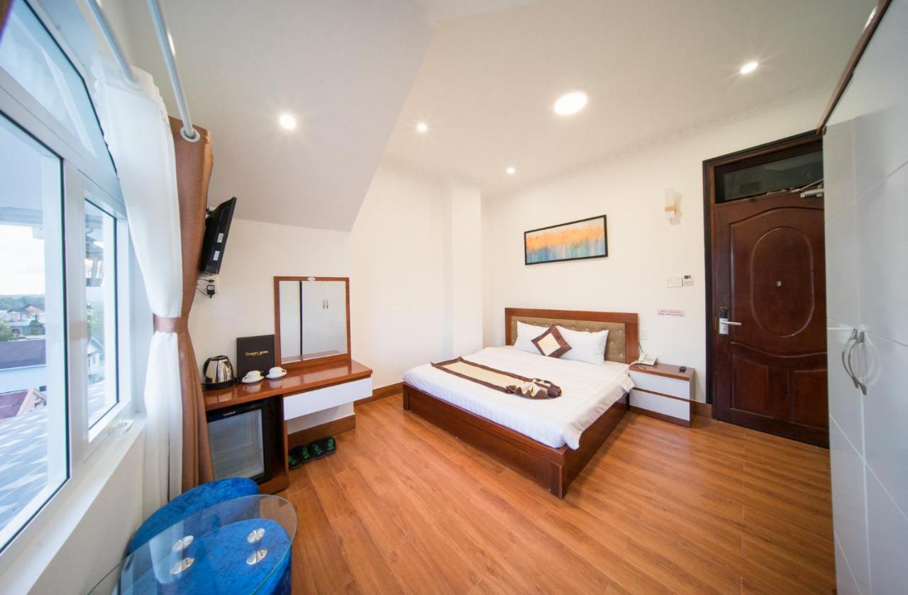 Khach San Tommy Hotel Da Lat Exterior photo