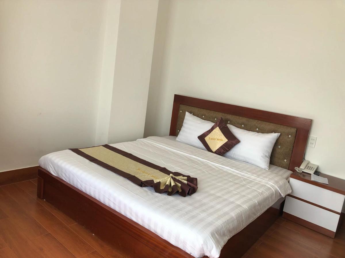 Khach San Tommy Hotel Da Lat Exterior photo