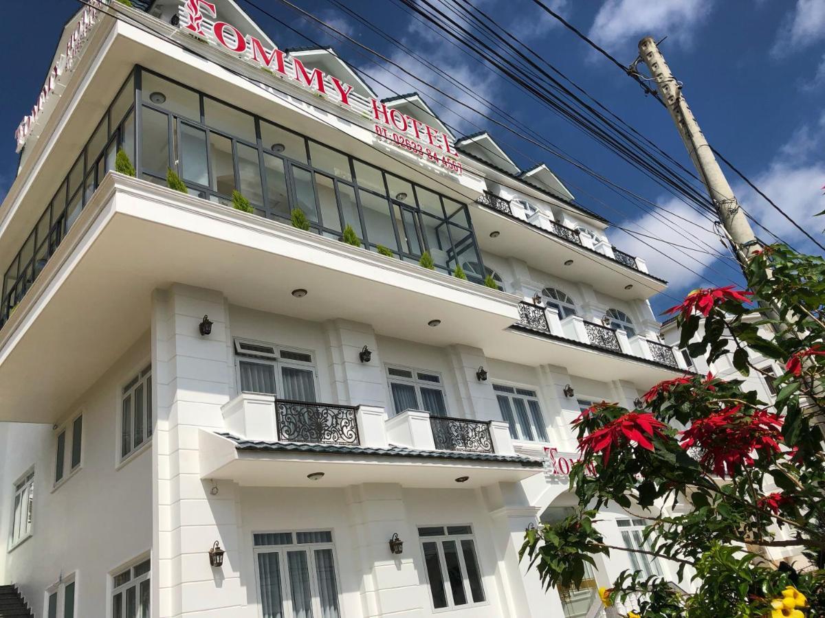 Khach San Tommy Hotel Da Lat Exterior photo