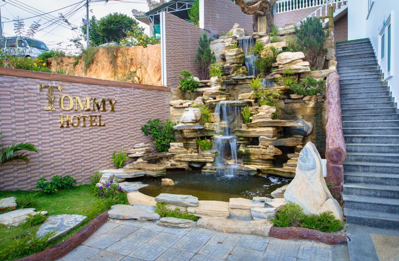 Khach San Tommy Hotel Da Lat Exterior photo